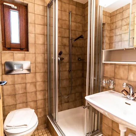 Haus Sportina شقة *